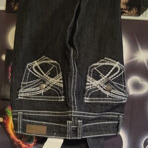 Women's Skinny Jeans in Black